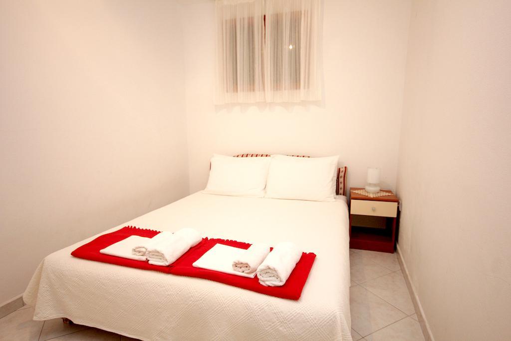Guesthouse Draskovic Petrovac Exterior foto