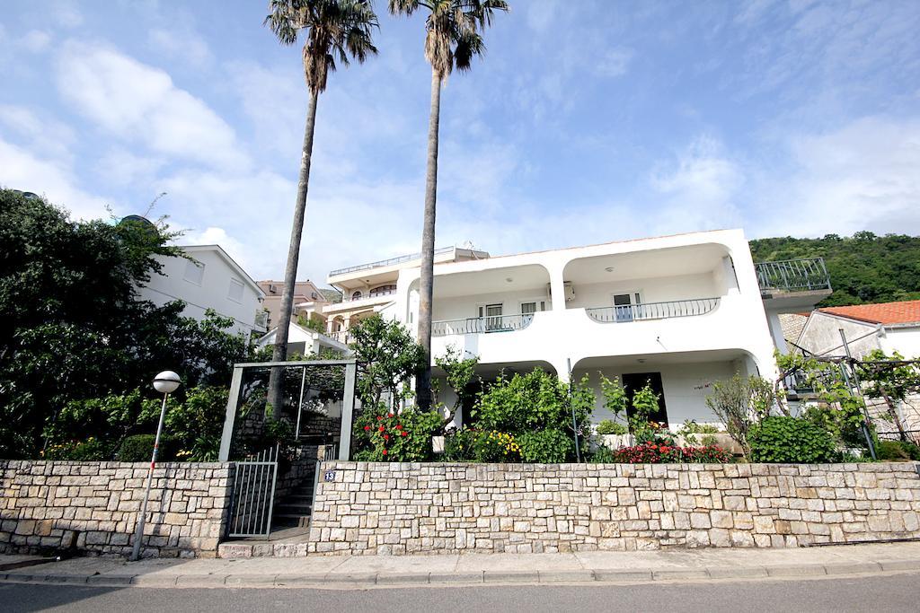 Guesthouse Draskovic Petrovac Habitación foto