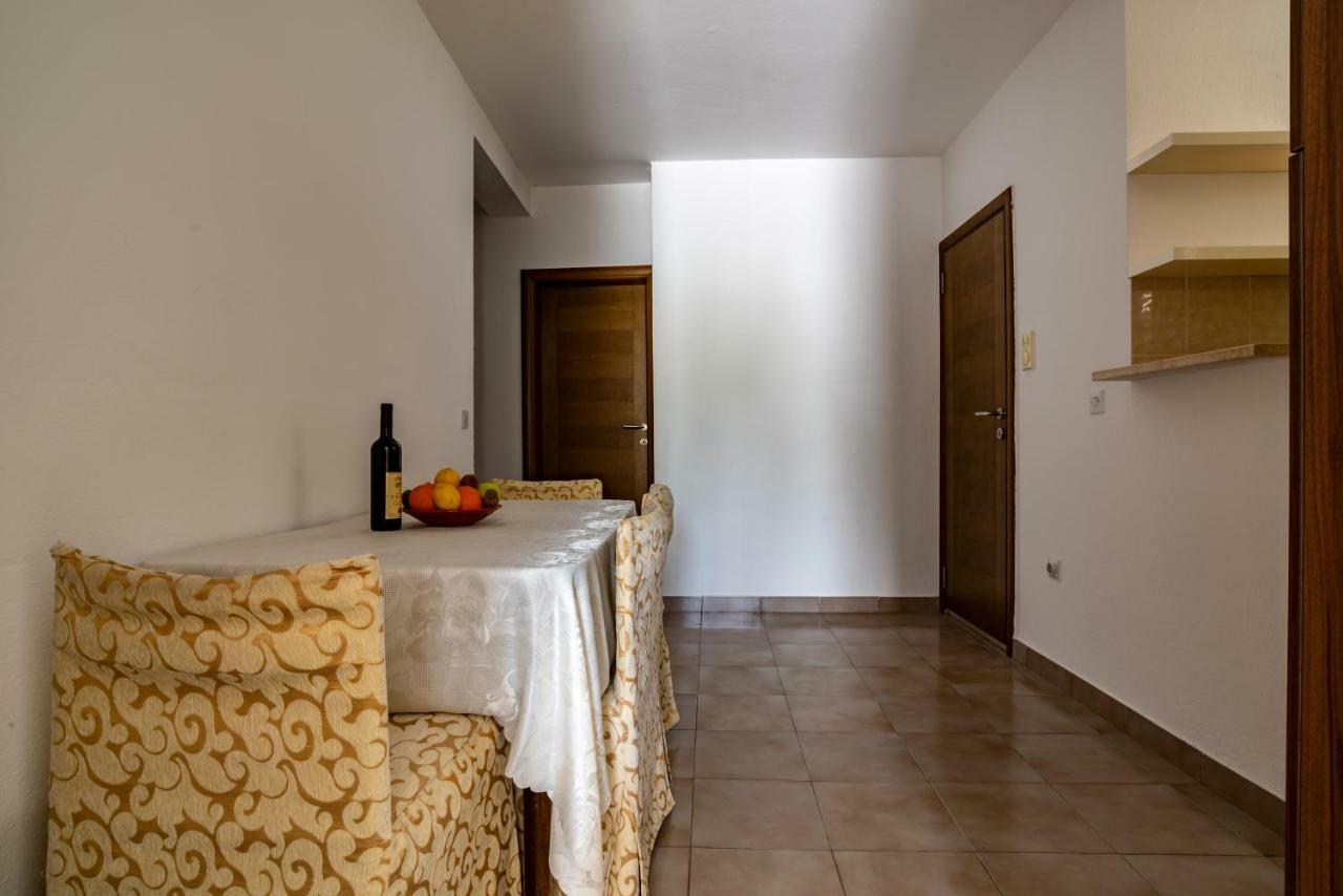 Guesthouse Draskovic Petrovac Exterior foto