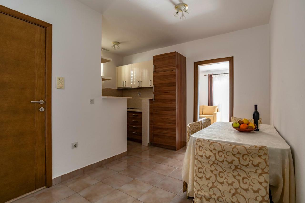 Guesthouse Draskovic Petrovac Exterior foto